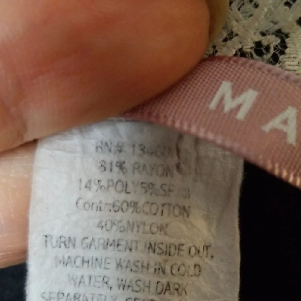Mauve lace kangaroo pocket hoodie